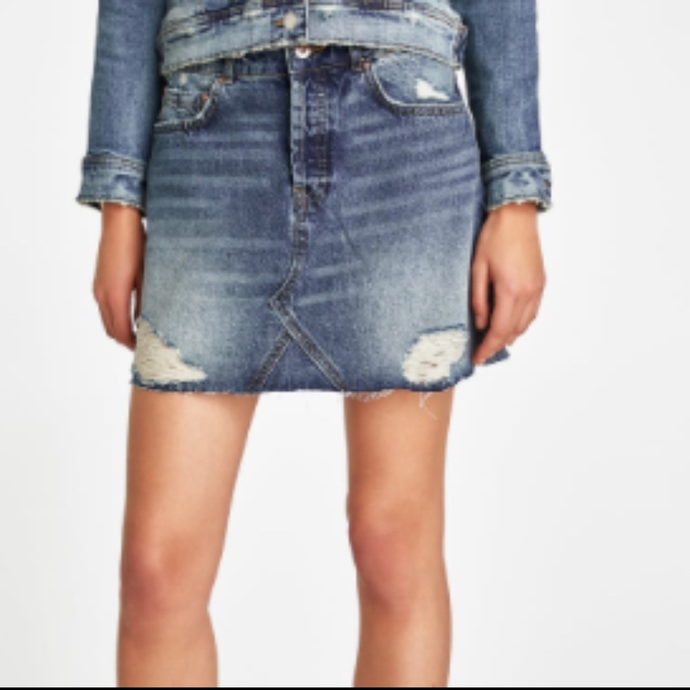 Zara Denim Mini Skirt - Never Worn!